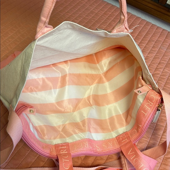 NWT Victoria's Secret Pink and Cream 2 in 1 Beach Tote with Insulated Cooler bag - Picture 7 of 16